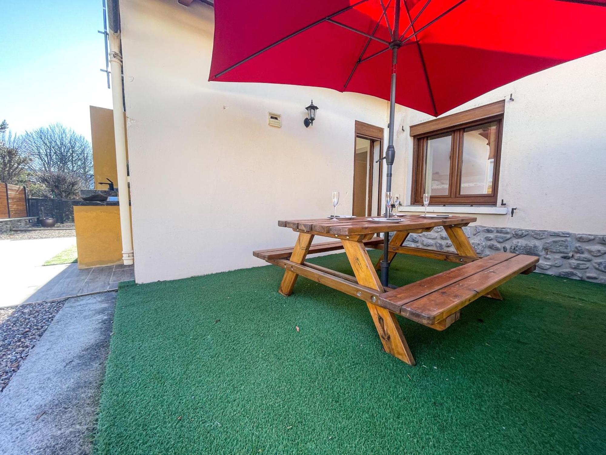 הוילה בורג-מדאם Bonita Casa. Gran Jardin. Con Wifi. מראה חיצוני תמונה